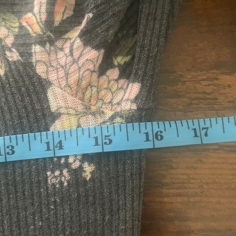 LuLaRoe Gray Floral Ribbed Duster Size XS - Picture 9 of 9